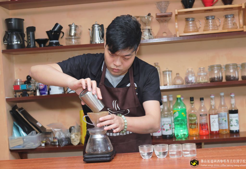 佛山展翅學(xué)院已進(jìn)行全面消毒，請到校參觀